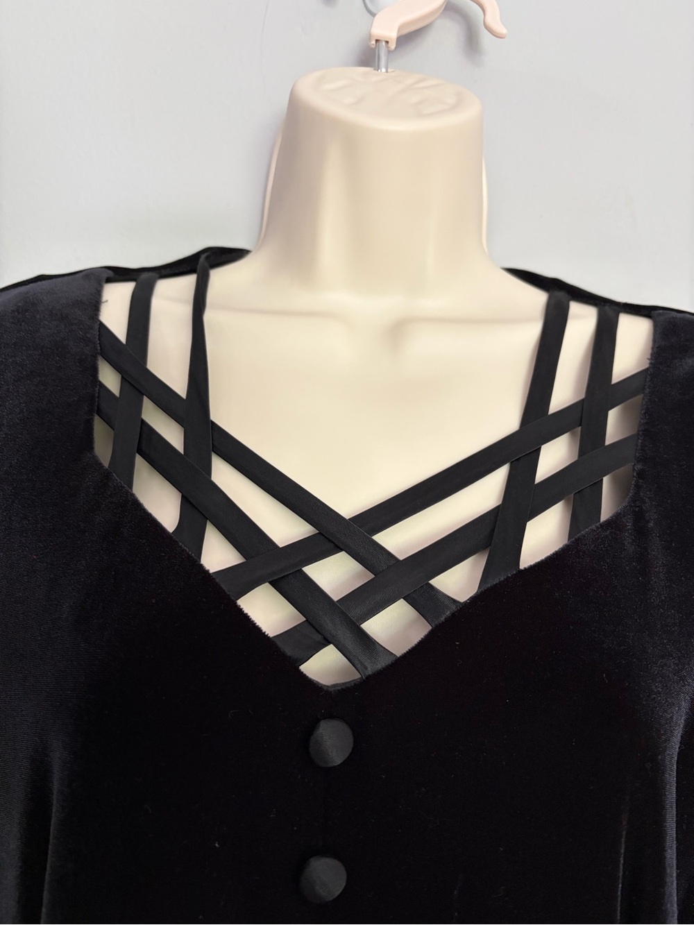 Vintage 90s Grunge Maxi Dress Size XL Black Velvet Dark Whimsygoth Cage Neckline - Picture 4 of 13